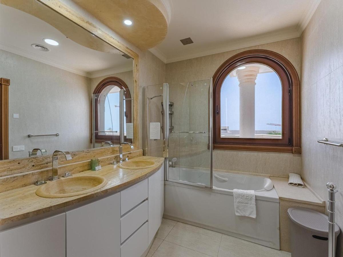 Luxury Villa Nautilus Heated Pool Spa アデヘ エクステリア 写真